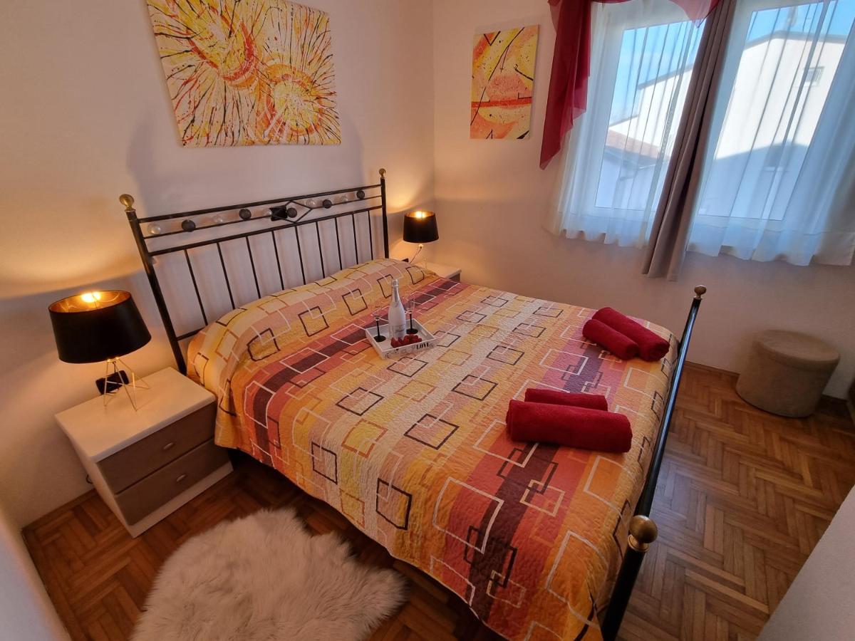 Apartments Medulin - Orijeta Bagian luar foto